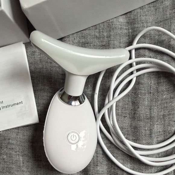 Intense Pulsed Light Wrinkle Reducing Instrument - Picture 6 of 6